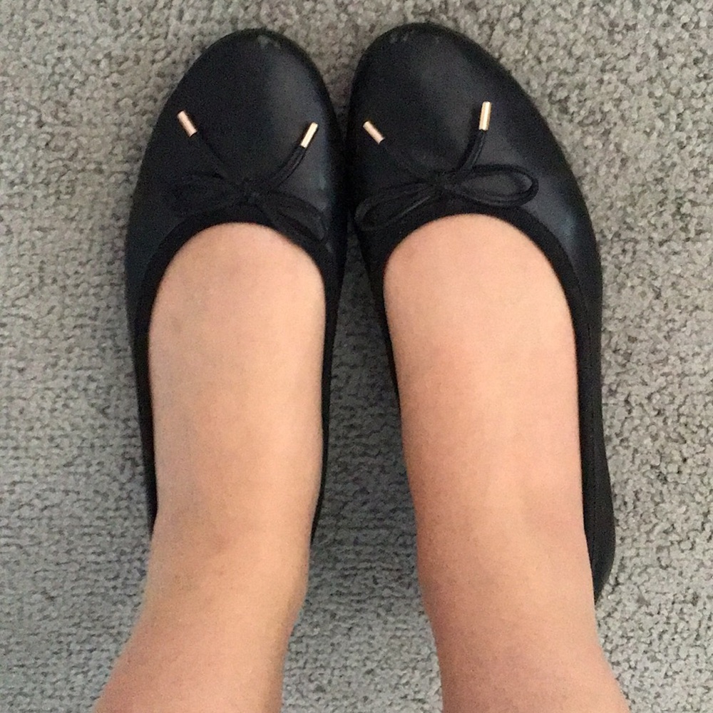 Ladies ballet flats